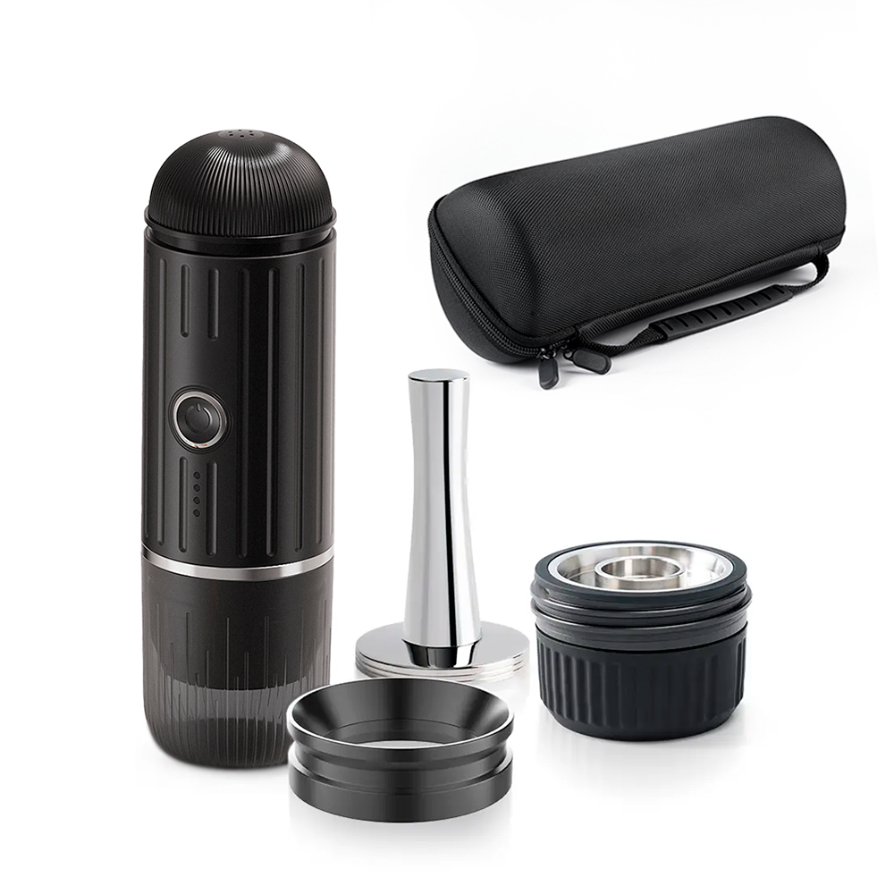 Home Roast Barista-Bundle med kompakt Rejse-Espressomaskine, 58mm Professionelt Portafilter og sort nylon håndtaske, ideel til barista-kvalitet espresso på farten.